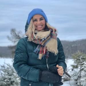 Meet your Posher, Alex-andra